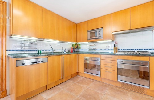 Alaro House | Family-friendly and with a tennis court – Casa María Isabel