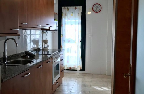 Jaca Apartment | Family-Friendly Apartment with Pool, Balcony, and Parking in Jaca