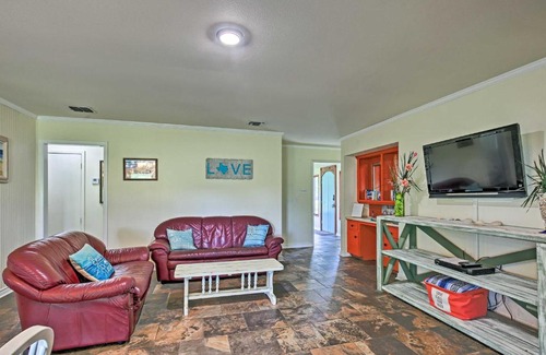 Boerne House | Family-Friendly Boerne Beach House with Patio