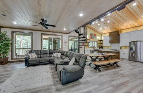 Broken Bow House | Family-Friendly Broken Bow Home with Deck and Grill!