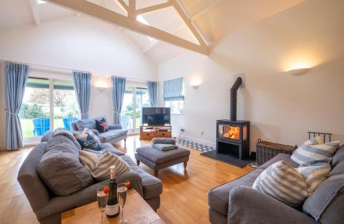 Thurlestone House | Family-friendly Bungalow Near Thurlestone Beach