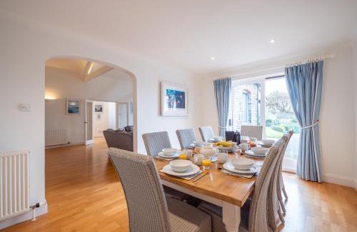 Thurlestone House | Family-friendly Bungalow Near Thurlestone Beach