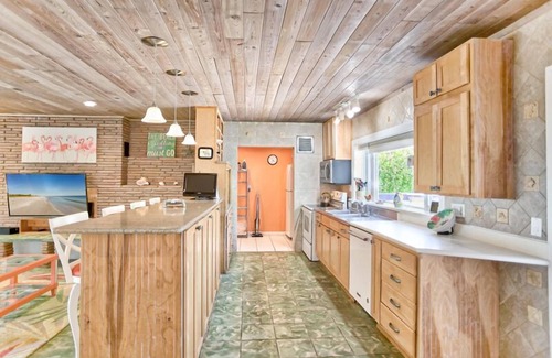 Captiva House | Family Friendly- Captiva Pool Home- Gulf Front- Lasting Memories Made Here !