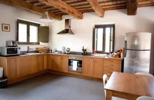 Mogliano Villa | Family friendly chic Italian farmhouse with pool