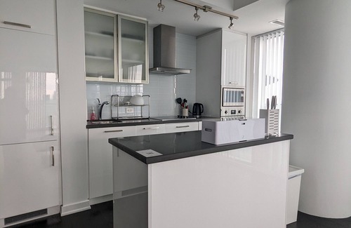 Toronto Entertainment District Condo | Family Friendly Condo in heart of Downtown!