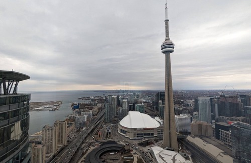 Toronto Entertainment District Condo | Family Friendly Condo in heart of Downtown!