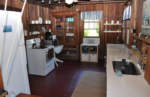 Madison Center Cottage | Family-friendly cottage in a quiet neighborhood