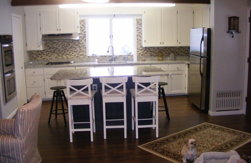Conway Cottage | FAMILY FRIENDLY COTTAGE SLEEPS 12 ! BEAUTIFULLY UPDATED