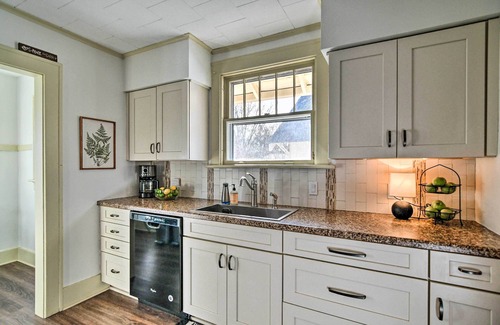 Des Moines House | Family-Friendly Des Moines Retreat w/Patio!