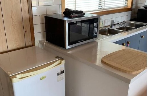 Michelago Cottage | Family Friendly Farm-stay - Laurobel Cottage, Michelago NSW, Snowy Monaro Region