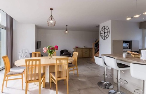Pornic Cottage | Family-Friendly Farmhouse: 4 km to Beach, 2 km to Shops, Garden, WiFi, Baby Gear