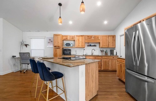 Gainesville House | Family friendly - Fire pit -4 min to UF - Spacious