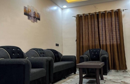 Nagpur Apartment | Family Friendly Flat
