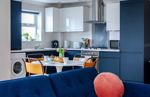 Margate Apartment | Family friendly flat near Old Town with parking