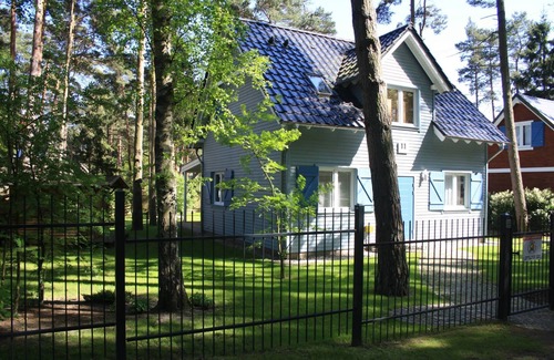 Pobierowo House | family-friendly holiday home in Pobierowo, WiFi, centrally located, 400m to the beach