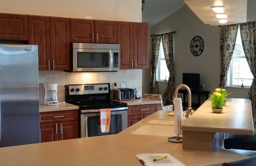 Lehigh Acres House | Family Friendly Home
