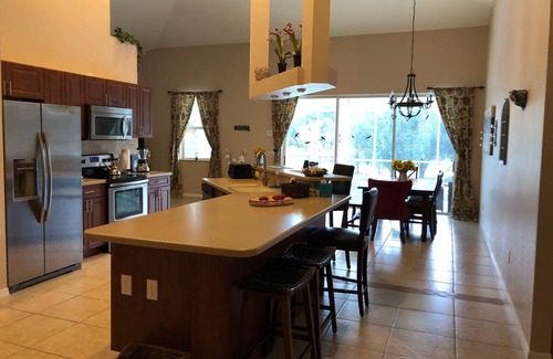 Lehigh Acres House | Family Friendly Home