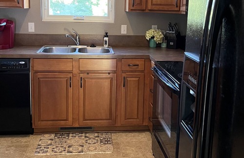 Chalco House | Family Friendly Home in Southwest Omaha