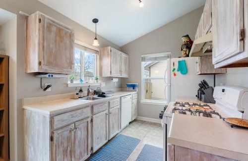 Buckingham Estates House | Family Friendly Home in South Austin