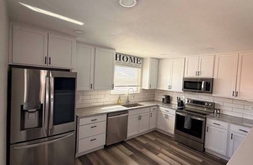 Casper House | Family friendly home just 15 minutes from the Events Center, airport, & downtown
