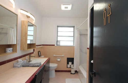 Broadmoor House | Family Friendly Home!