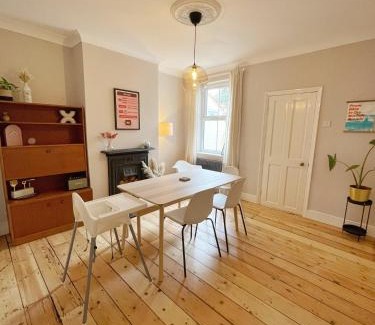 Norwich House | Family Friendly House in Norwich with Parking
