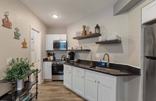 Littleton Apartment | Family friendly in Downtown Littleton