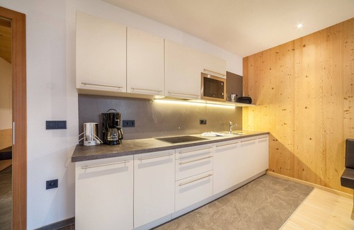Ultimo Apartment | Family-Friendly Holiday Apartment 'Residence Kalchgruberhof Bergfichte' with Lake View & Wi-Fi