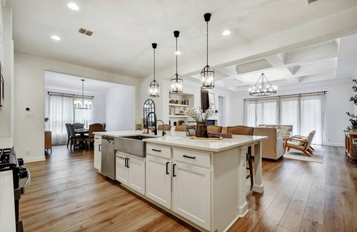Spring Branch House | Family-Friendly Luxury Home w/Media Room, Near SA & ATX, Long Stays Welcome
