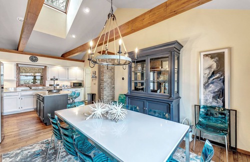 Algoma House | Family friendly lake front cottage just 15 minutes to EVERYTHING!
