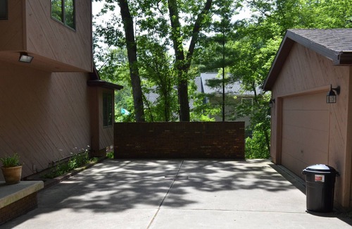Onsted House | Family-Friendly Lake Home