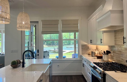 Dadeville House | Family friendly Lakehouse- private dock, kayaks & SUP board. Neighborhood pool!