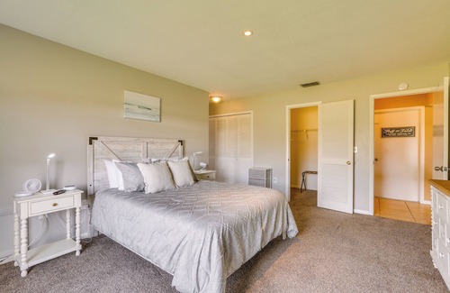 Eisenhower House | Family-Friendly Lehigh Acres Home: Screened Porch!
