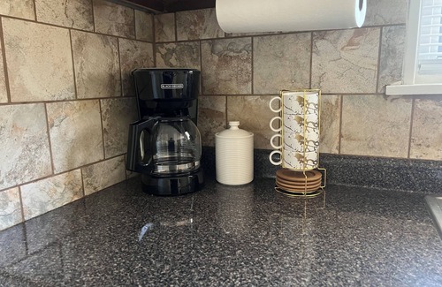 Texarkana House | Family Friendly Mid Century Home in the heart of Texarkana TX