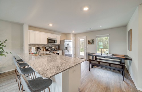 Broken Arrow House | Family-Friendly, Pets Welcome: Broken Arrow Gem!