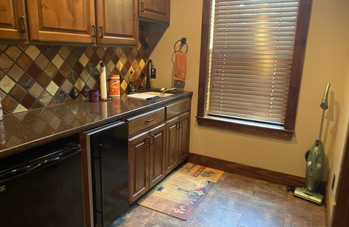 Graford House | Family Friendly PK Peninsula Lakefront Home 6 Bedrooms 6.5Bath