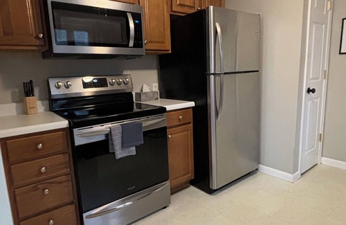 Bloomington House | Family Friendly ranch home just 8 minutes from Illinois State University
