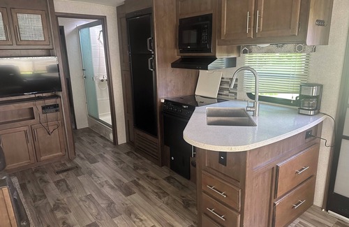 McMillan House | Family Friendly RV in the heart of the U.P. with Milky Way View