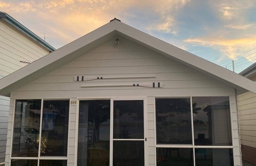 Yorke Peninsula Cottage | Family Friendly Shack with Bay Views