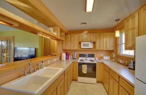 Sallisaw House | Family-Friendly Sallisaw Home w/Large Yard!