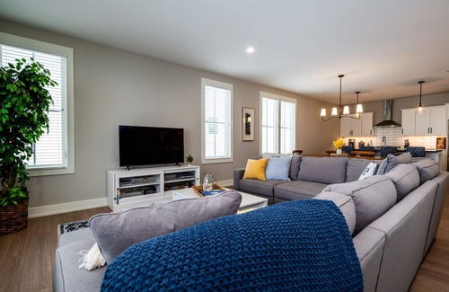 Saint Joseph House | Family friendly two story home located in St. Joseph, MI lake side resort.