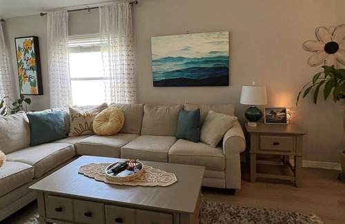 Sun City Center House | Family Friendly Home in the Sunshine State; a short drive to Tampa, or St. Pete!
