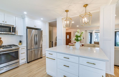 Villa Park House | Family-Friendly Villa Park Home: 16 Mi to Chicago!