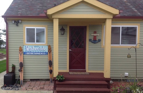 Pearl Beach House | Family Fun, amazing sandy waterfront, boating, fishing and hunting