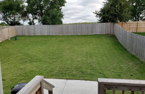 Lincoln House | Family, Fun, and Football! 7mins from Downtown Lincoln! Quiet Neighborhood!