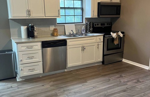 Overland Park House | Family Fun Chill & Grill in South Overland Park