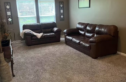 Overland Park House | Family Fun Chill & Grill in South Overland Park