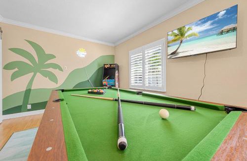 Survey Creek House | Family Fun | Pool | Game Room | Near Chase Stadium