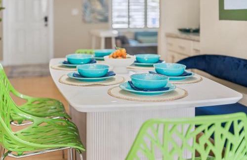 Survey Creek House | Family Fun | Pool | Game Room | Near Chase Stadium