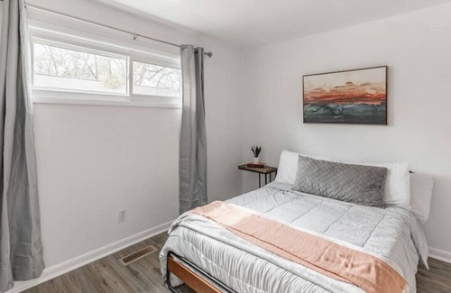 Decatur House | Family Fun Sleeps 15+ w/ Arcade